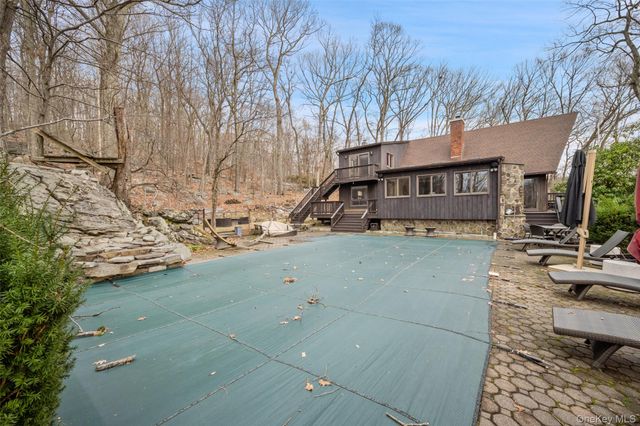 36 Kirk Lake Drive, Mahopac, NY 10541