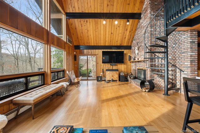 36 Kirk Lake Drive, Mahopac, NY 10541