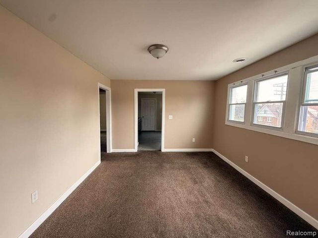 14500 Strathmoor Street, Detroit, MI 48227