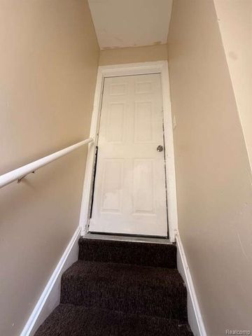 14500 Strathmoor Street, Detroit, MI 48227
