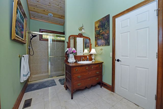 786 Ramey Mountain Road, Hiawassee, GA 30546