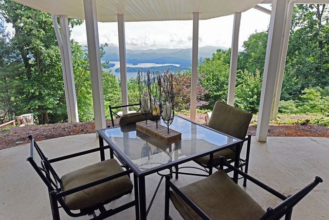 786 Ramey Mountain Road, Hiawassee, GA 30546