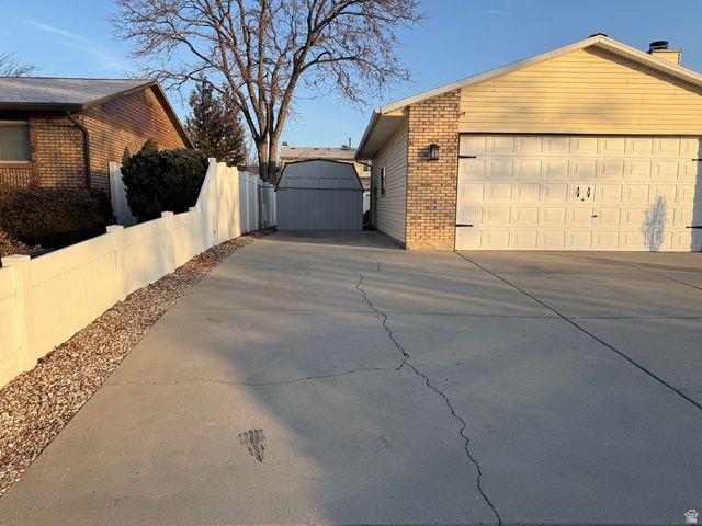 2548 W SWASEY DR, Taylorsville, UT 84129
