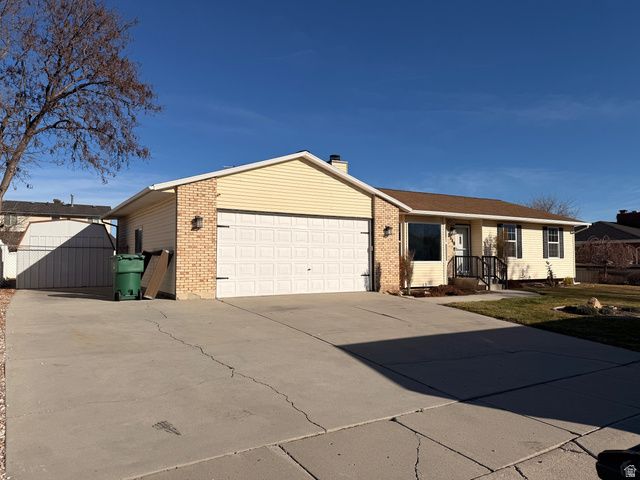 2548 W SWASEY DR, Taylorsville, UT 84129