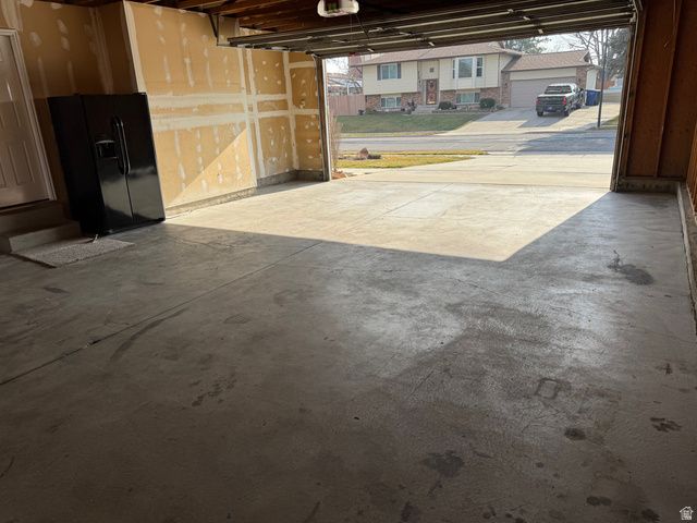 2548 W SWASEY DR, Taylorsville, UT 84129