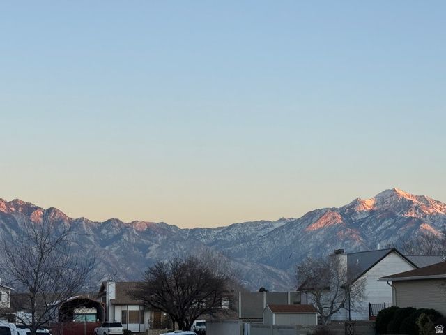 2548 W SWASEY DR, Taylorsville, UT 84129