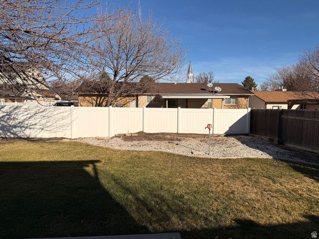 2548 W SWASEY DR, Taylorsville, UT 84129