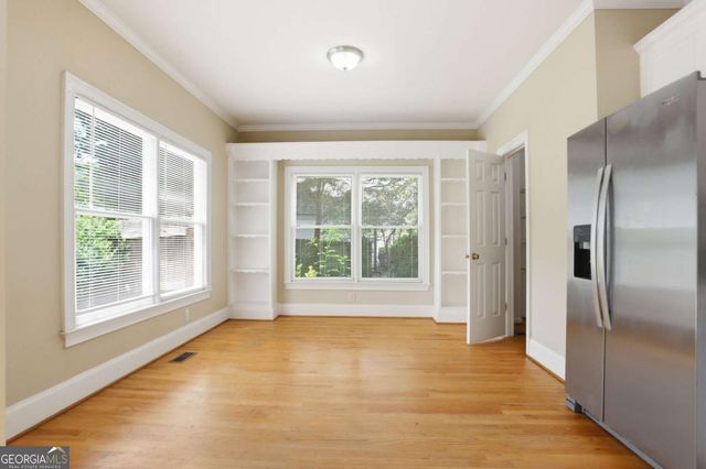 519 Emerald Lake Lane, Buford, GA 30518