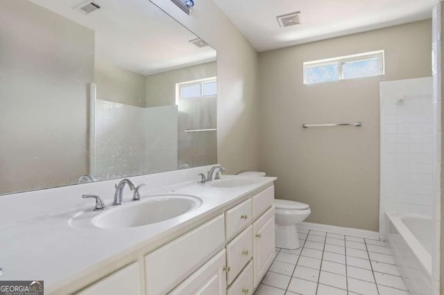 519 Emerald Lake Lane, Buford, GA 30518