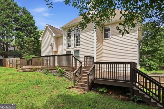 519 Emerald Lake Lane, Buford, GA 30518