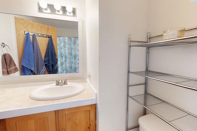 332 NW Webb St, Pullman, WA 99163