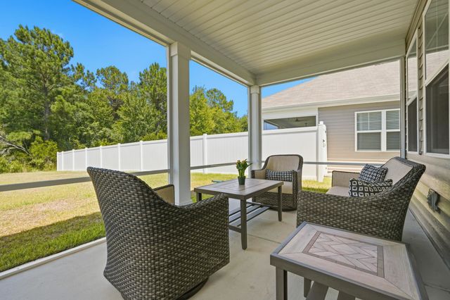 438 Calhoun Falls Dr., Myrtle Beach, SC 29579