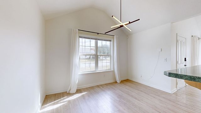 3002 Tuckers Pl, La Vergne, TN 37086