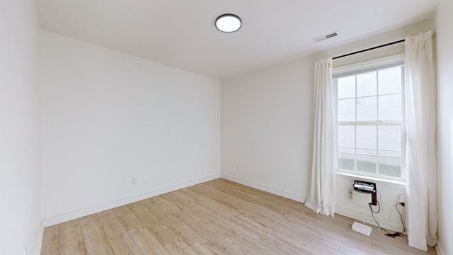 3002 Tuckers Pl, La Vergne, TN 37086