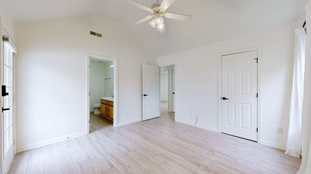 3002 Tuckers Pl, La Vergne, TN 37086