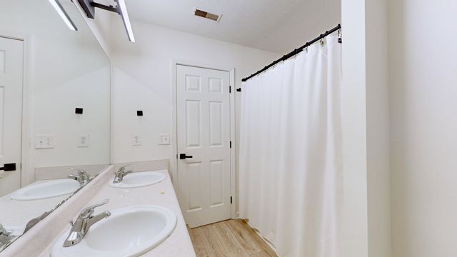 3002 Tuckers Pl, La Vergne, TN 37086