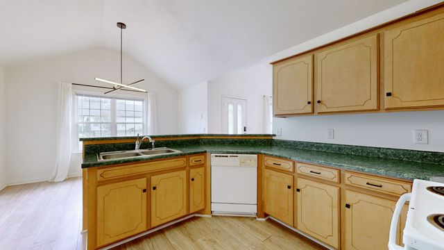 3002 Tuckers Pl, La Vergne, TN 37086