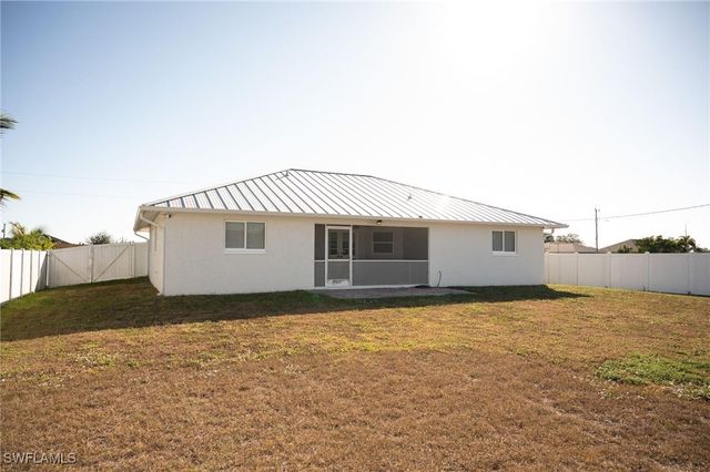 113 NE 11th TER, Cape Coral, FL 33909