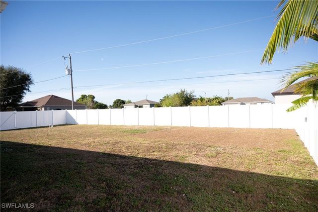 113 NE 11th TER, Cape Coral, FL 33909