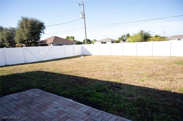 113 NE 11th TER, Cape Coral, FL 33909