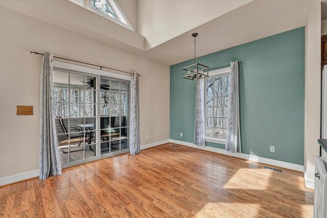 1158 Park Mountain TER, Huddleston, VA 24104