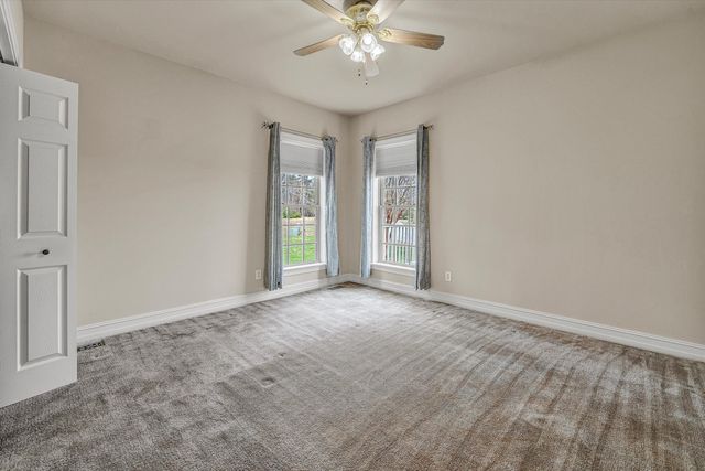 1158 Park Mountain TER, Huddleston, VA 24104