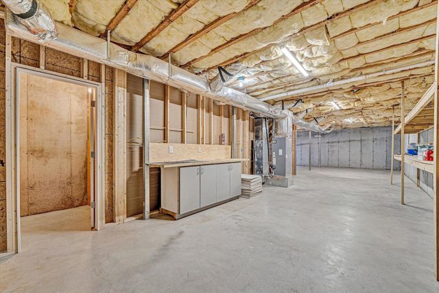 1158 Park Mountain TER, Huddleston, VA 24104