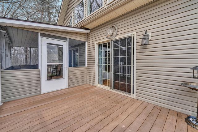 1158 Park Mountain TER, Huddleston, VA 24104