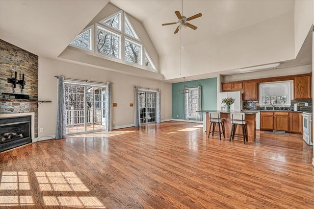 1158 Park Mountain TER, Huddleston, VA 24104