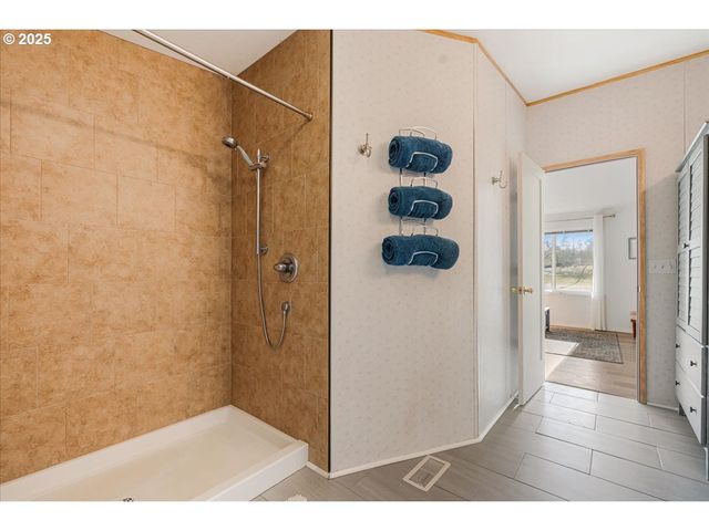 78527 POINT ADAMS Rd, Clatskanie, OR 97016