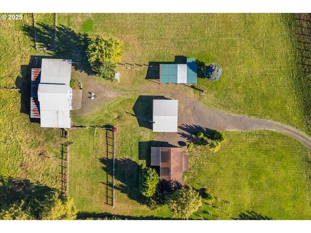 78527 POINT ADAMS Rd, Clatskanie, OR 97016