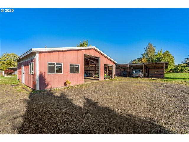 78527 POINT ADAMS Rd, Clatskanie, OR 97016