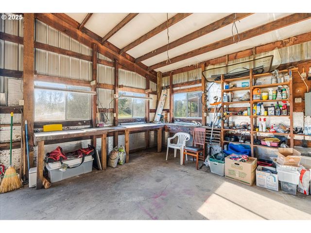 78527 POINT ADAMS Rd, Clatskanie, OR 97016