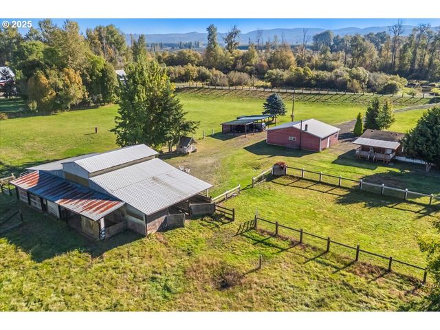 78527 POINT ADAMS Rd, Clatskanie, OR 97016