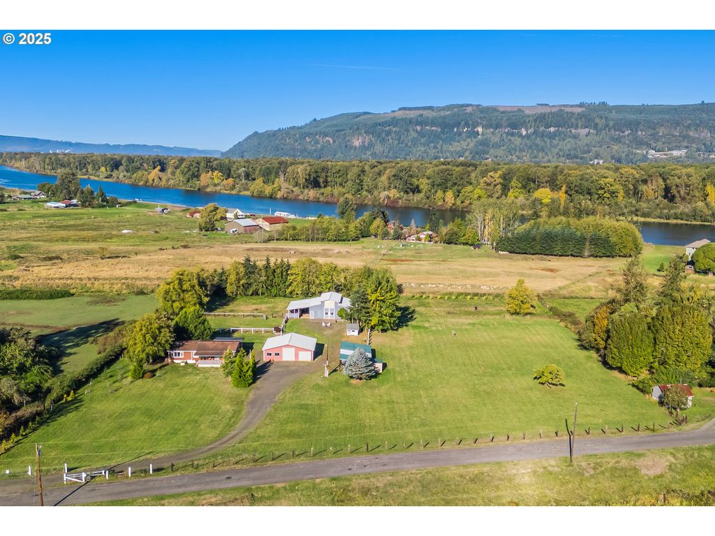 78527 POINT ADAMS Rd, Clatskanie, OR 97016
