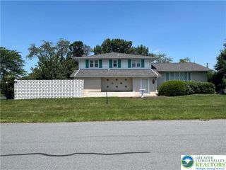 4941 GLENVIEW Street, North Whitehall Twp, PA 18078