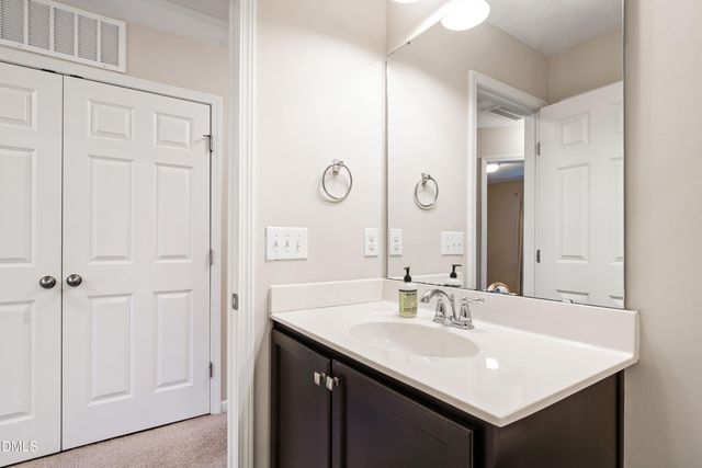 1118 Renewal Place, Raleigh, NC 27603