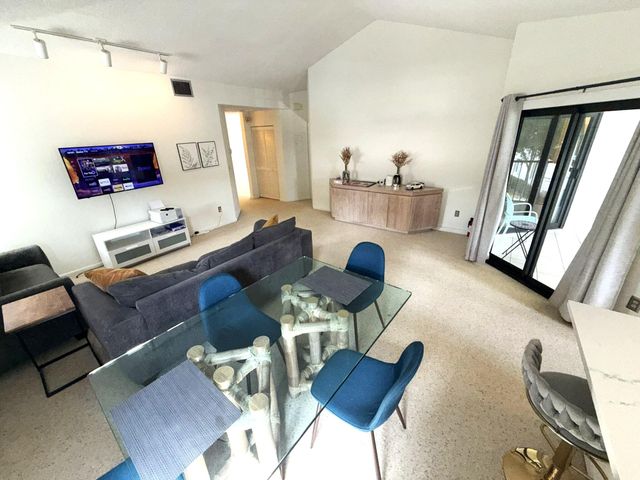 6690 Montego Bay Boulevard F, Boca Raton, FL 33433
