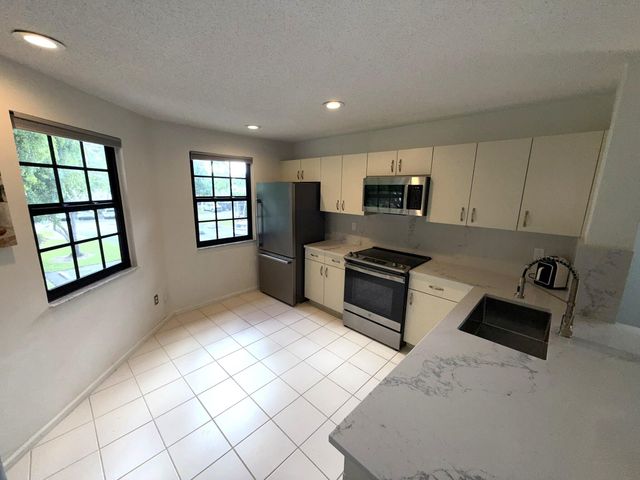 6690 Montego Bay Boulevard F, Boca Raton, FL 33433