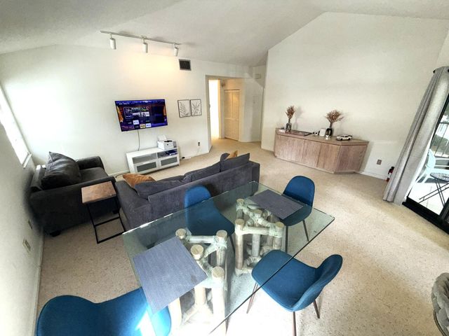 6690 Montego Bay Boulevard F, Boca Raton, FL 33433