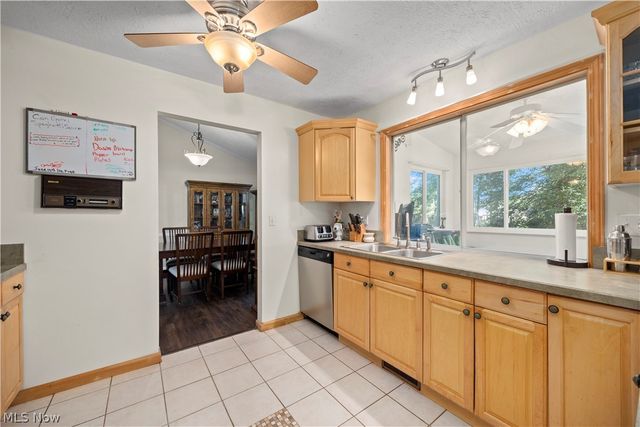 820 Lincoln Street, Amherst, OH 44001