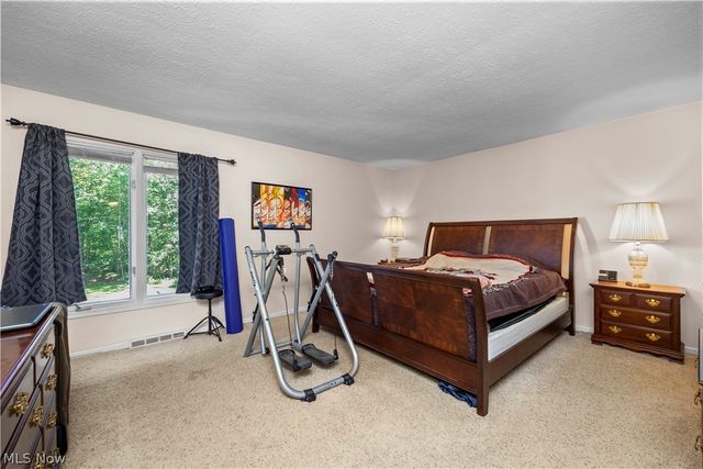 820 Lincoln Street, Amherst, OH 44001