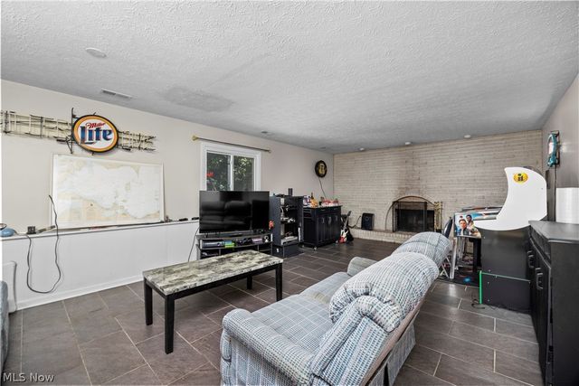 820 Lincoln Street, Amherst, OH 44001