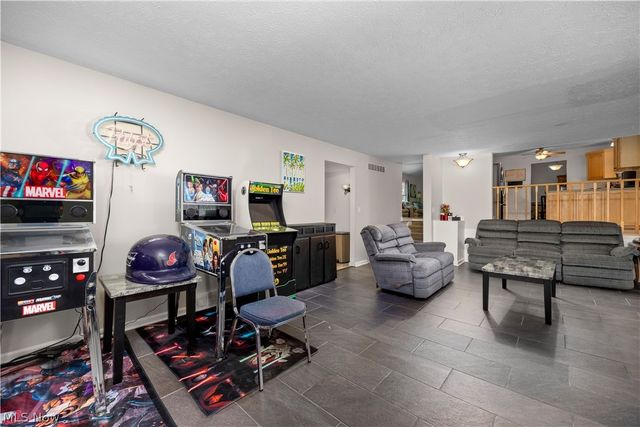 820 Lincoln Street, Amherst, OH 44001