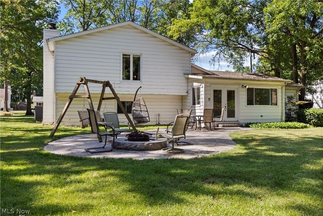 820 Lincoln Street, Amherst, OH 44001