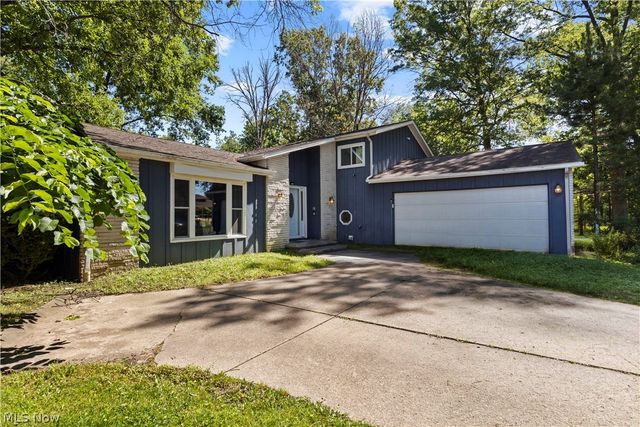 820 Lincoln Street, Amherst, OH 44001
