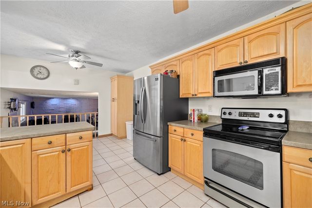820 Lincoln Street, Amherst, OH 44001