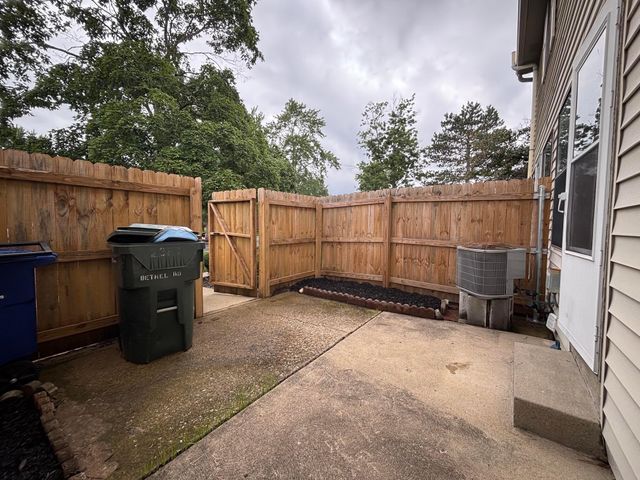2367 Brandy Oaks Drive, Columbus, OH 43220