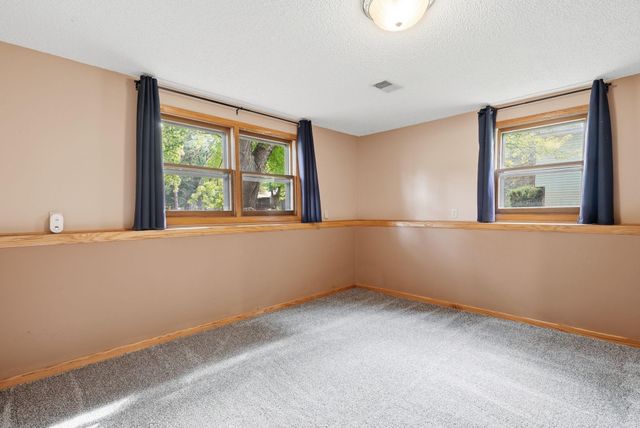 1939 168th Avenue NE, Ham Lake, MN 55304