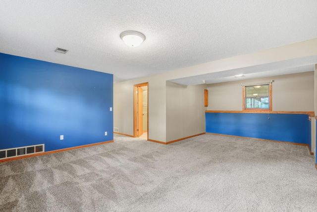 1939 168th Avenue NE, Ham Lake, MN 55304